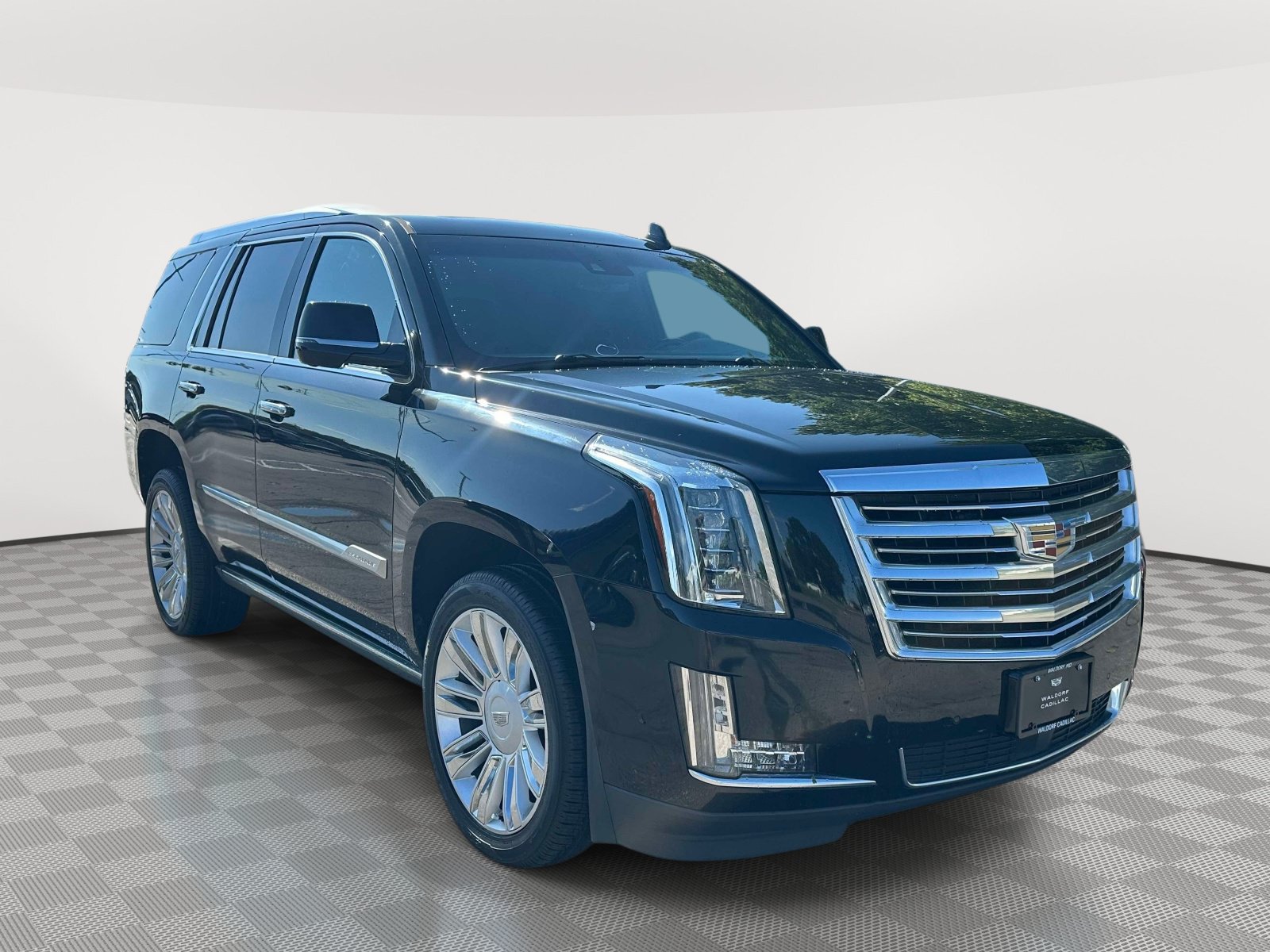 Used 2018 Cadillac Escalade Platinum