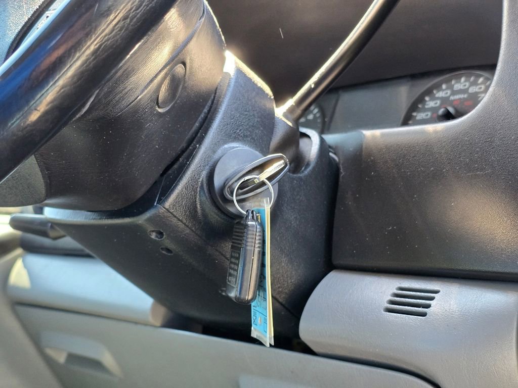 Used 2006 Ford F350 XLT image 39