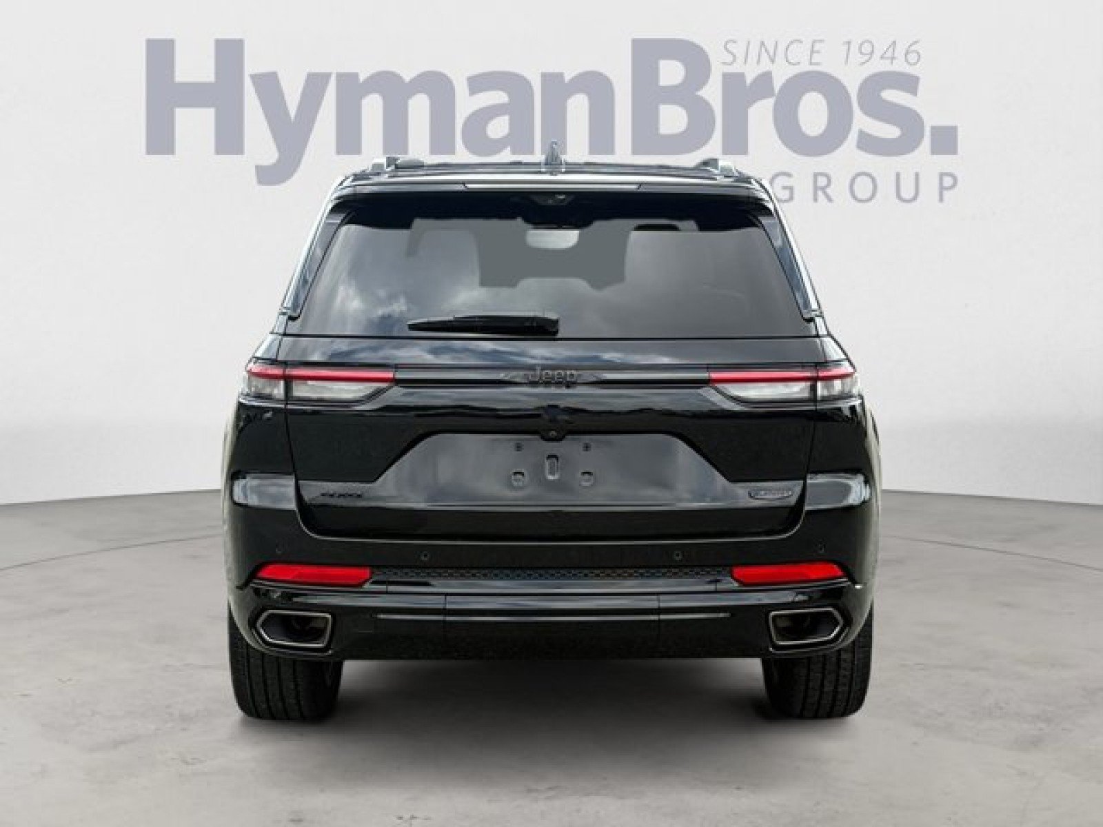 Used 2025 Jeep Grand Cherokee Summit w/ Adv Protech Group IV AWD/4WD image 4