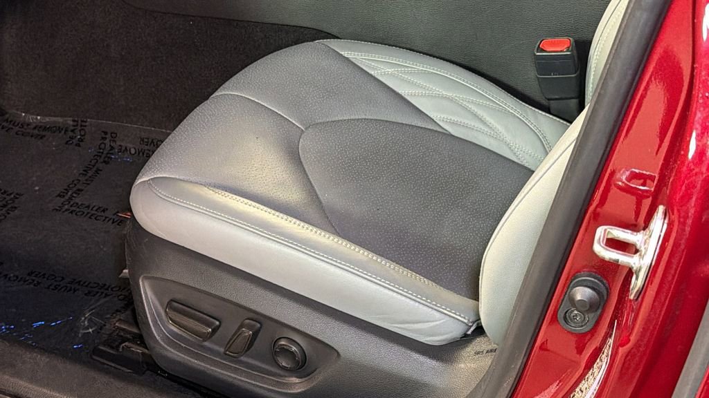 Used 2019 Toyota Avalon Limited w/ Advanced Safety Package image 21