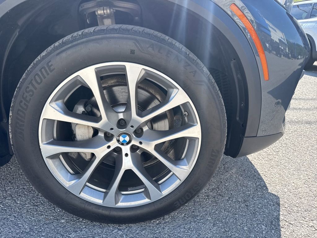 Used 2019 BMW X5 xDrive40i w/ Premium Package 2 image 5