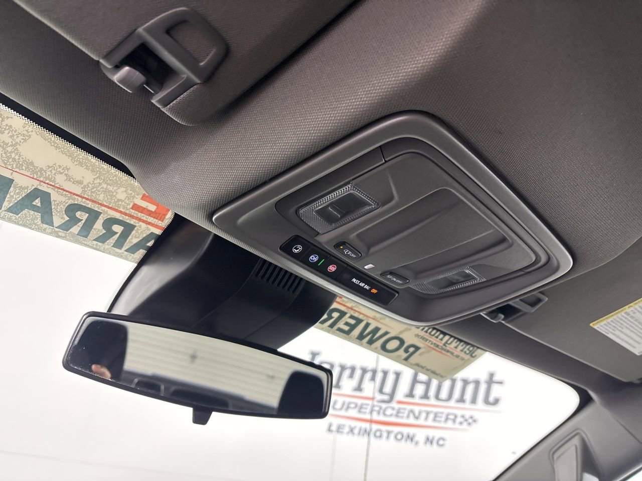 Used 2025 Chevrolet Silverado 1500 LT image 19