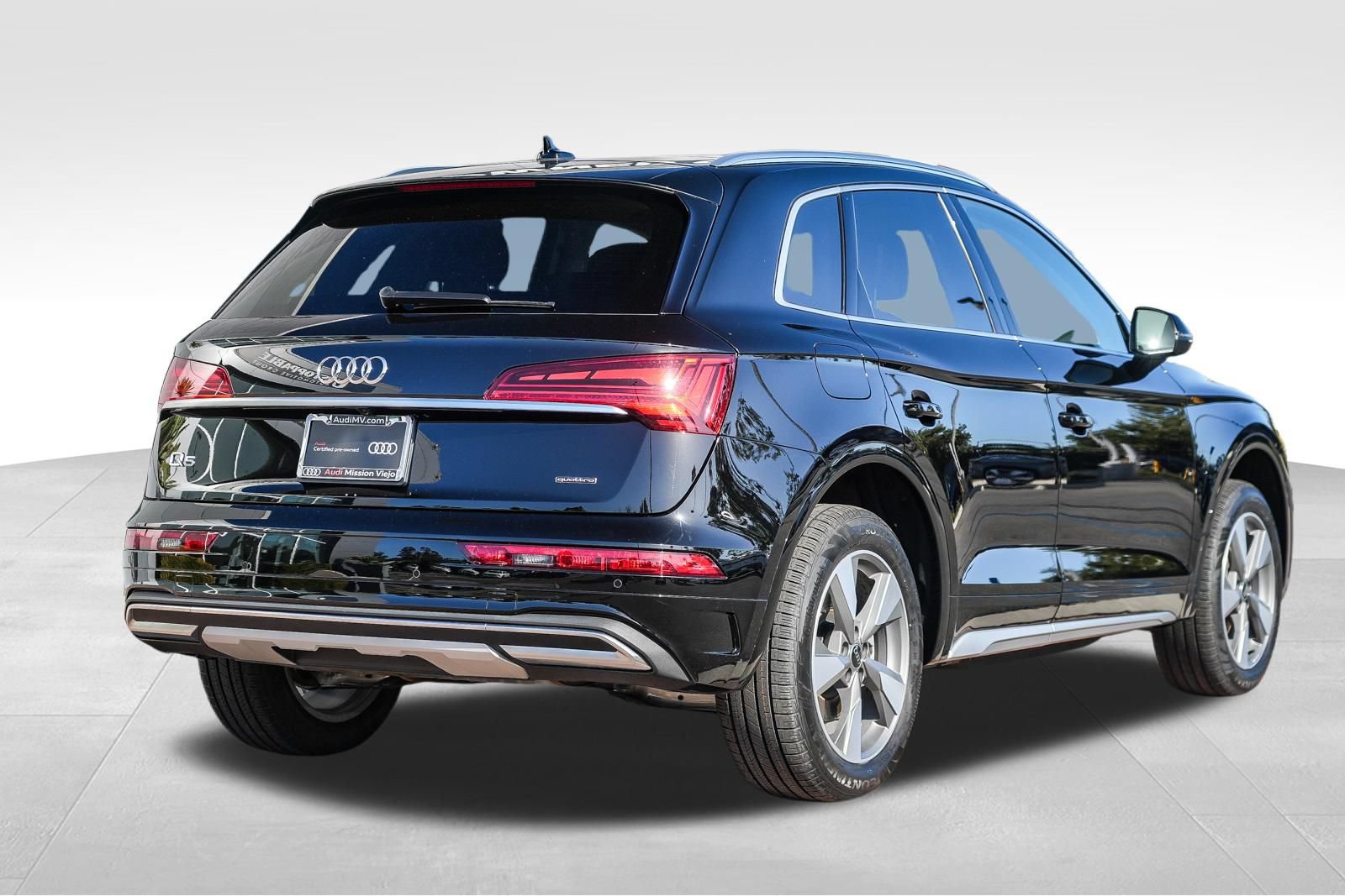 Certified 2023 Audi Q5 Premium w/ Convenience Package AWD/4WD image 9