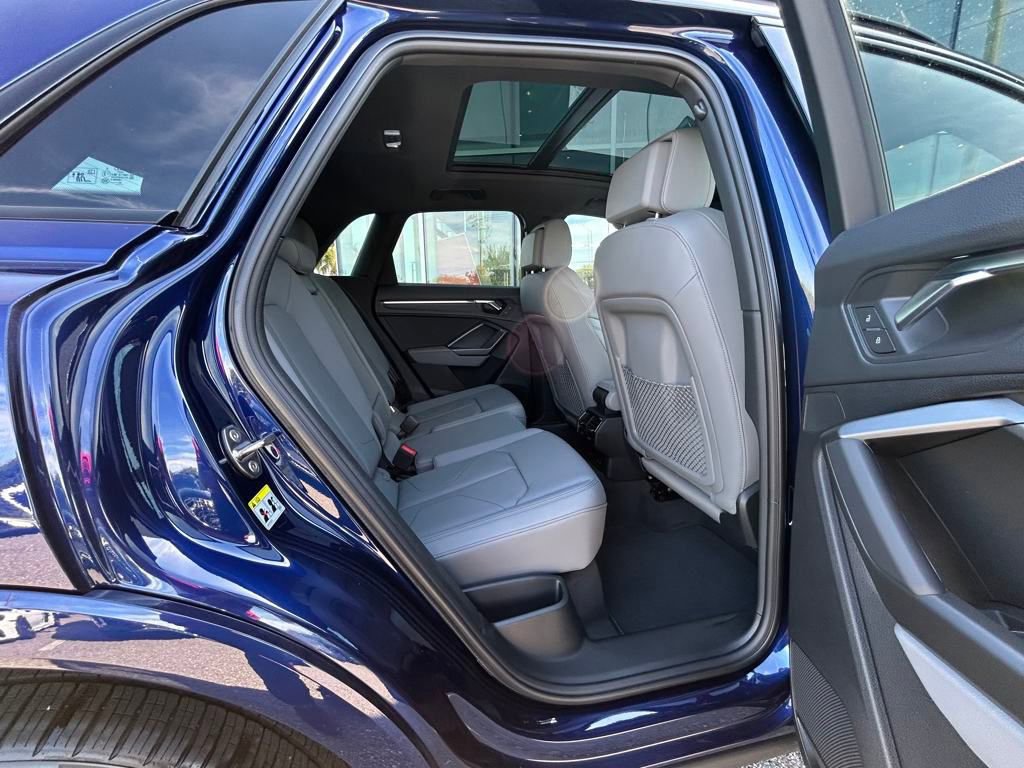 New 2025 Audi Q3 2.0T Premium image 43