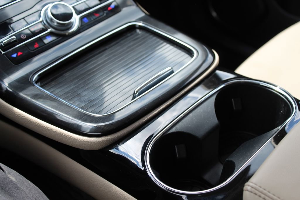 Used 2022 Lincoln Nautilus Reserve FWD image 15
