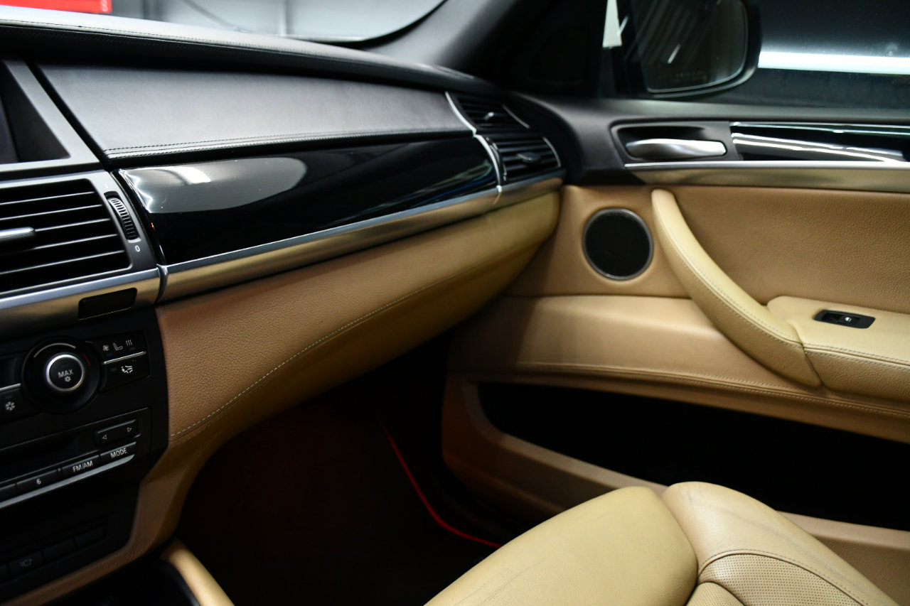 Used 2014 BMW X6 M image 31