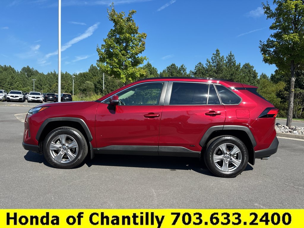 Used 2024 Toyota RAV4 XLE w/ Convenience Package AWD/4WD image 4