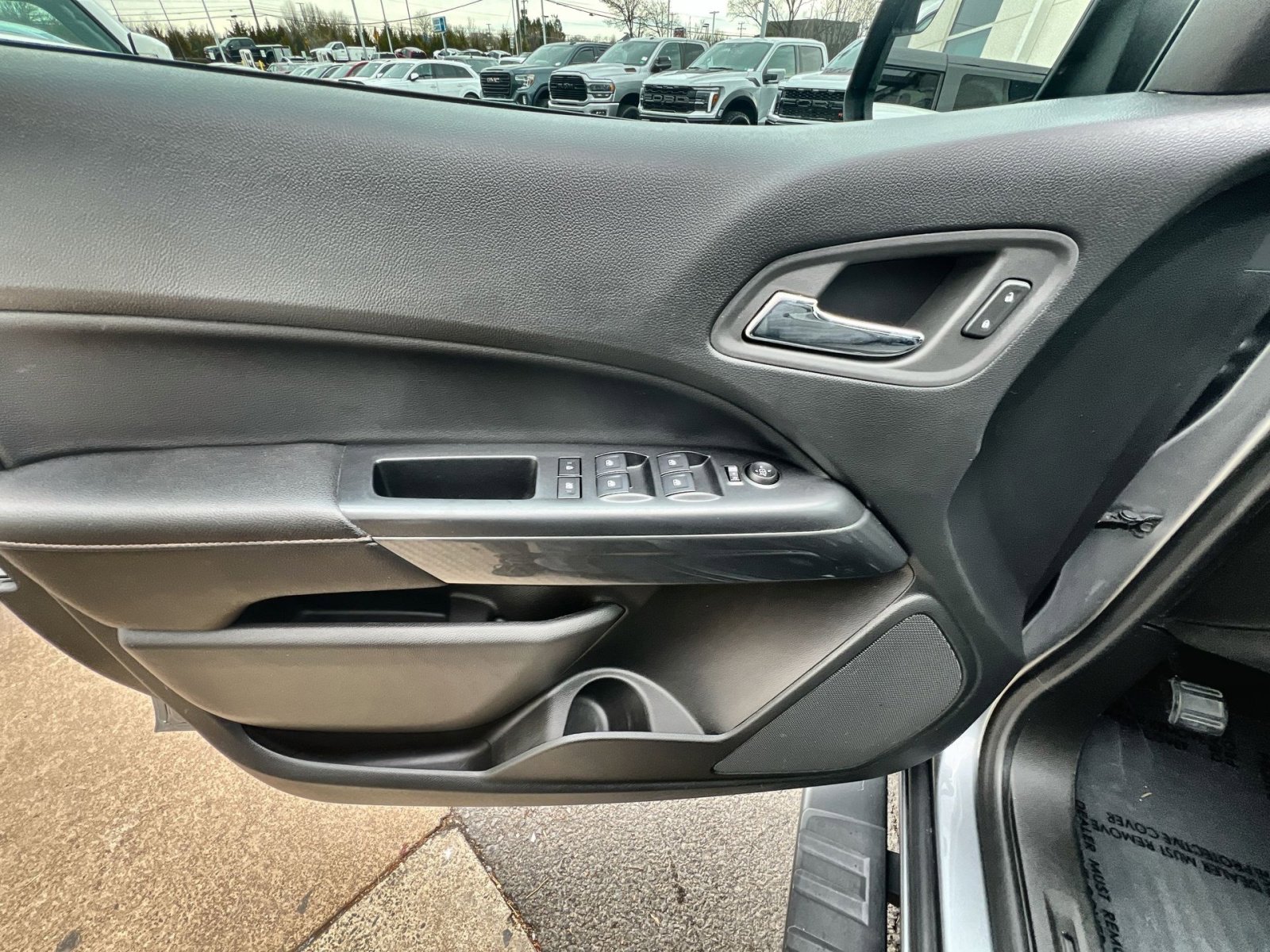 Used 2022 GMC Canyon AT4 w/ Trailering Package image 15