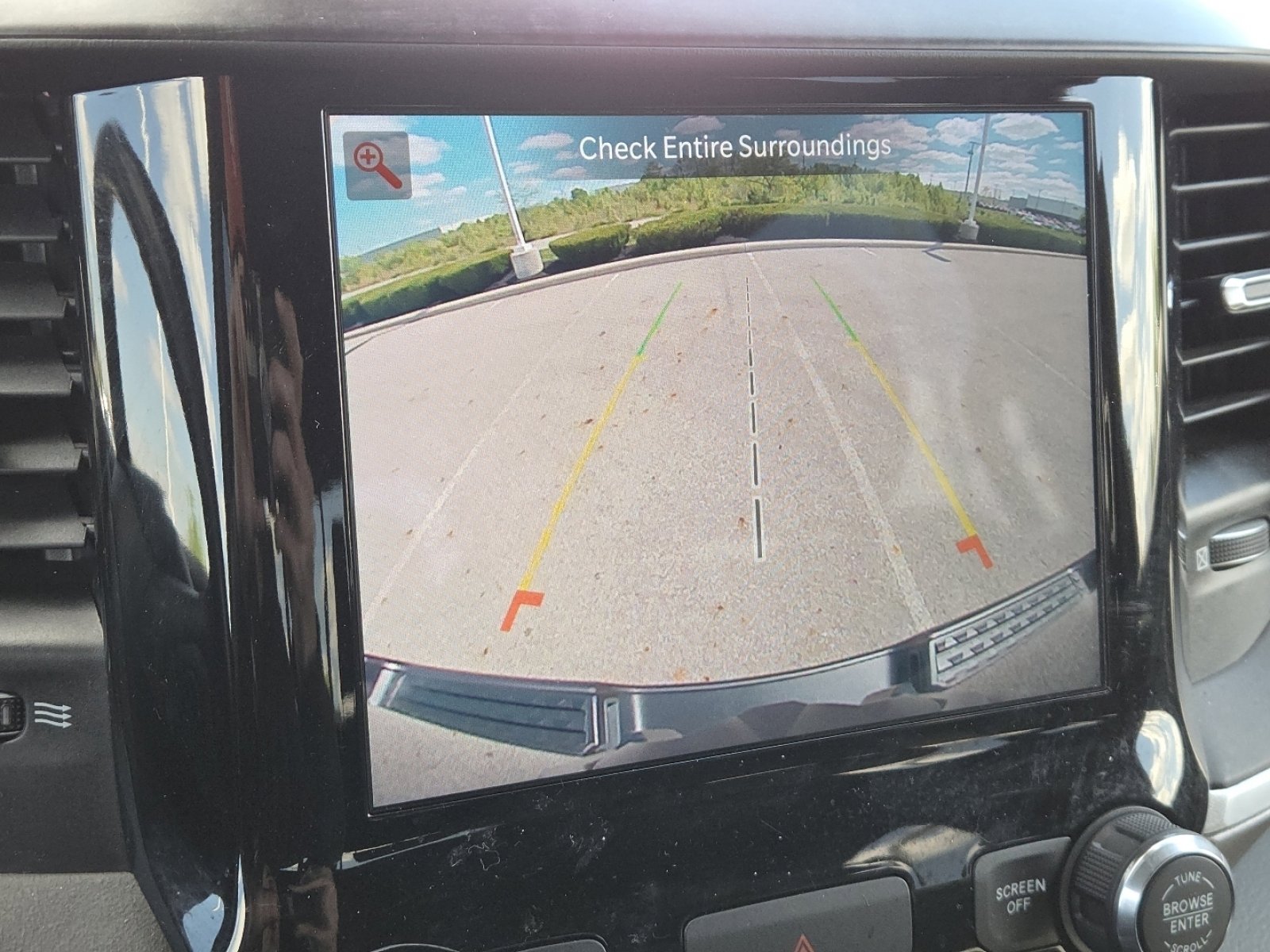 Used 2022 RAM 1500 Big Horn AWD/4WD image 9