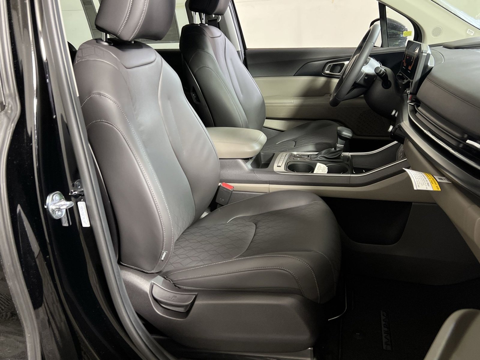 New 2026 Kia Carnival LXS image 26