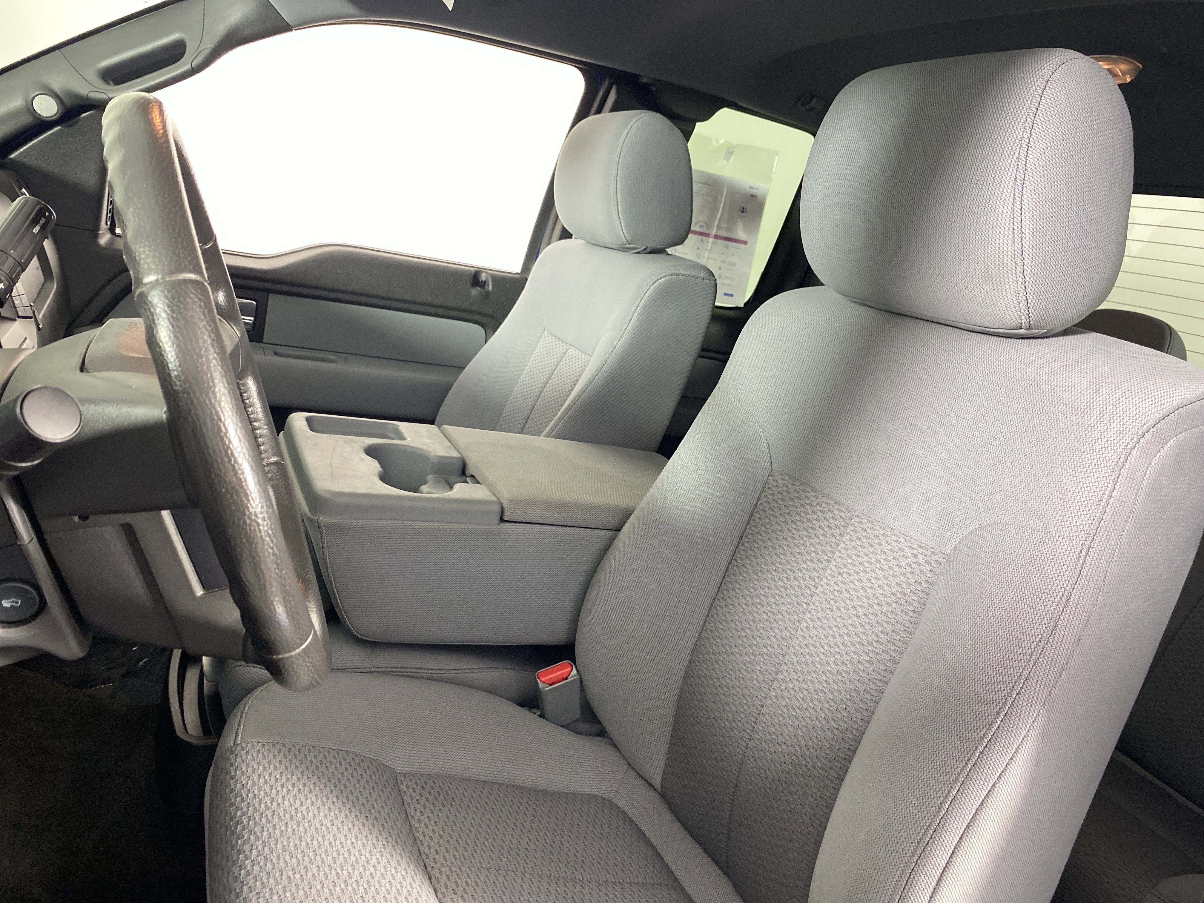 Used 2014 Ford F150 XLT w/ Equipment Group 302A Luxury AWD/4WD image 14