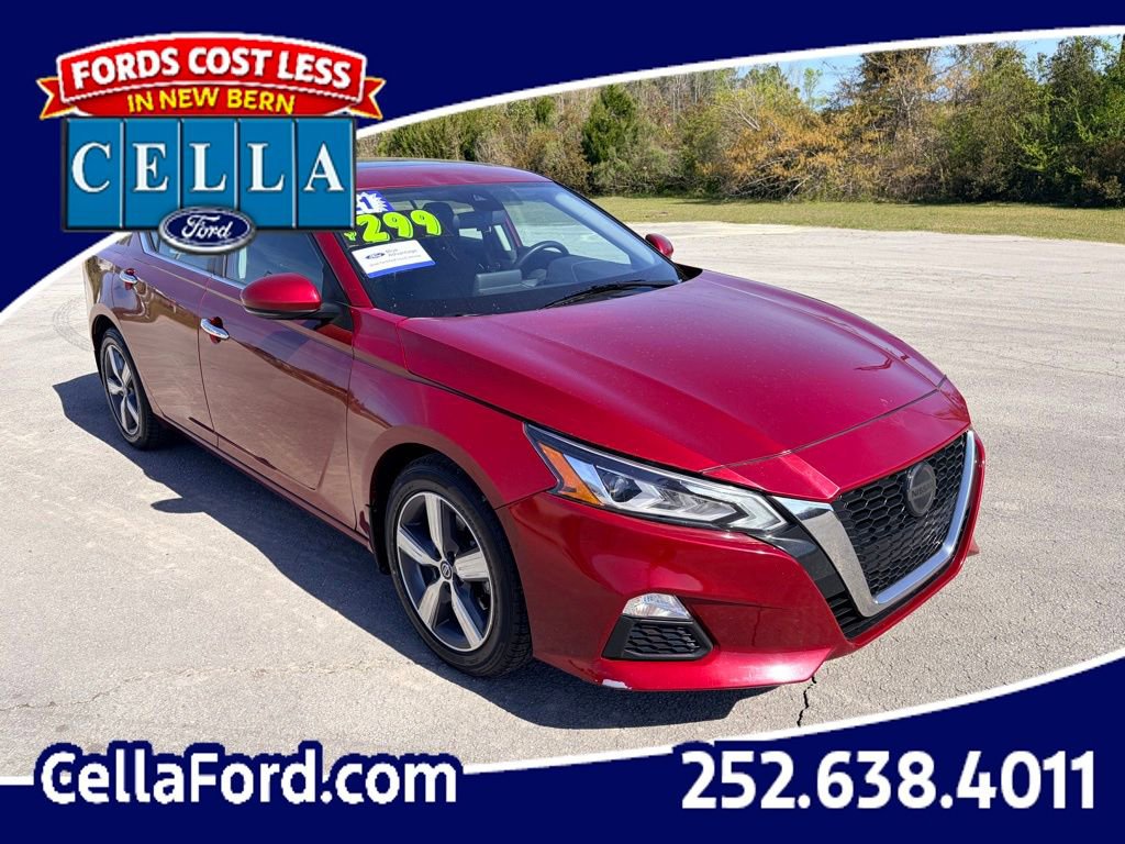 Used 2021 Nissan Altima 2.5 SV w/ SV Premium Package