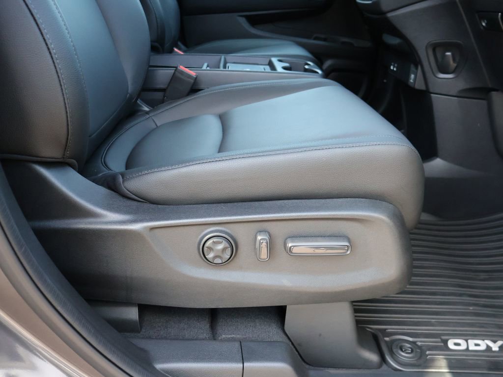 Certified 2026 Honda Odyssey EX-L image 10