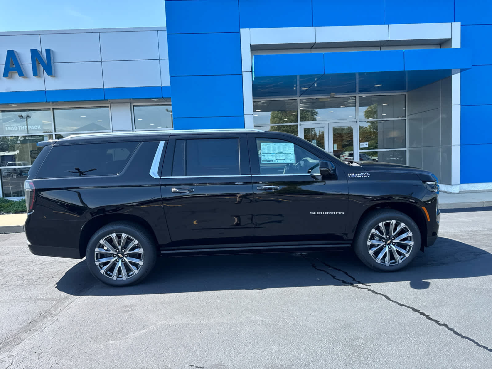 New 2026 Chevrolet Suburban High Country AWD/4WD image 3