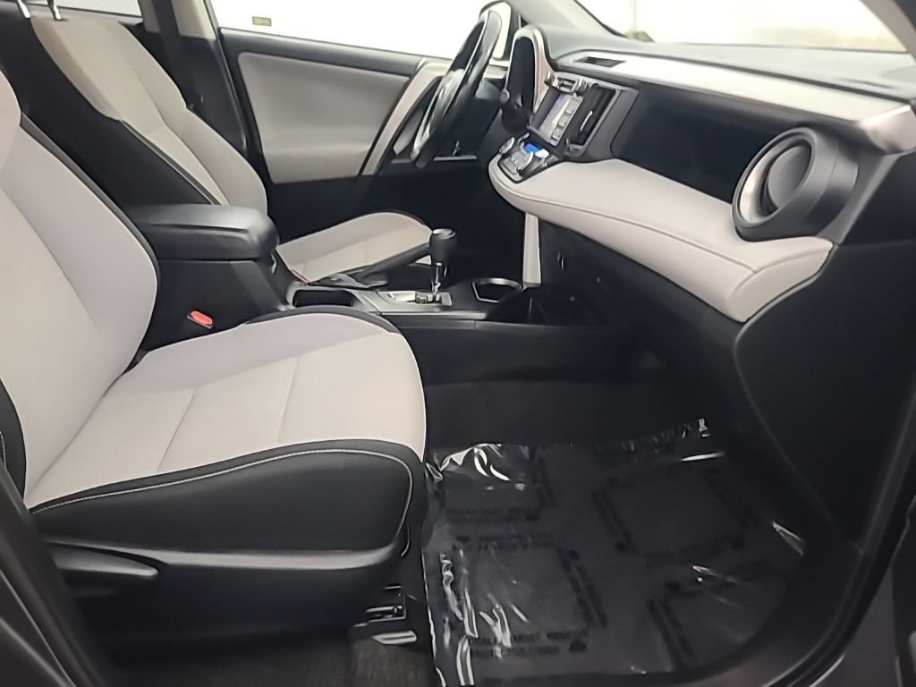 Used 2018 Toyota RAV4 XLE w/ Plus Extra Value Package FWD image 15