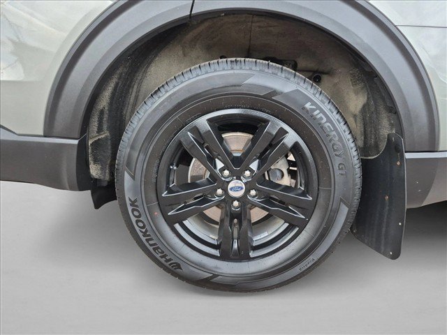 Used 2020 Ford Explorer XLT AWD/4WD image 23