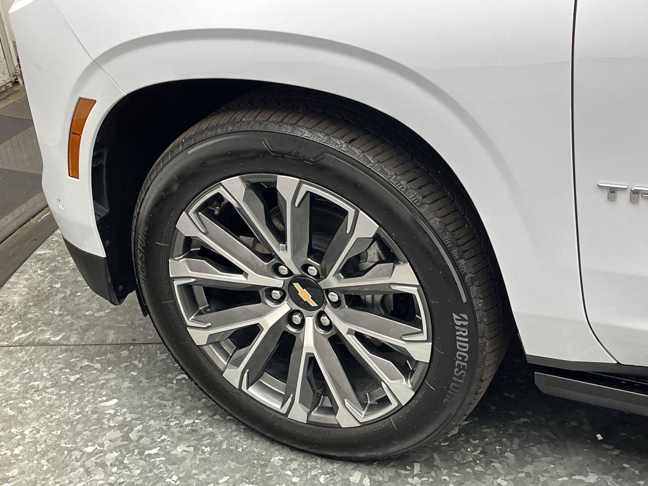 Certified 2026 Chevrolet Tahoe High Country AWD/4WD image 38