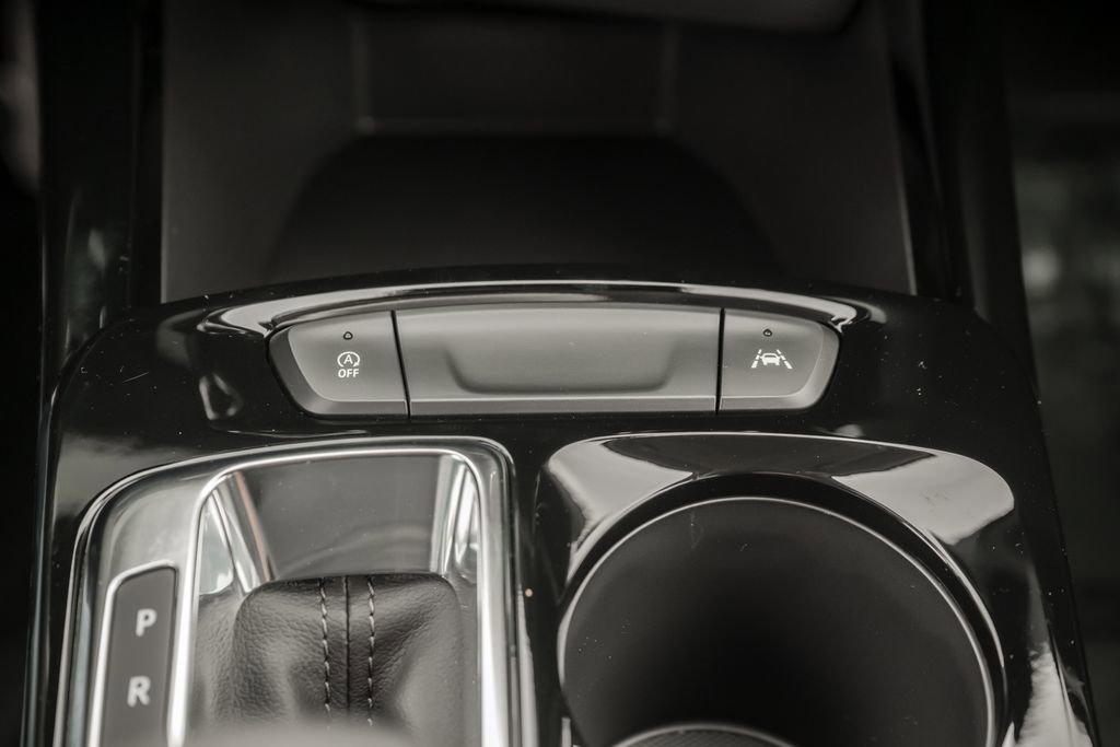 New 2026 Chevrolet Trax LT w/ Driver Confidence Package FWD image 28