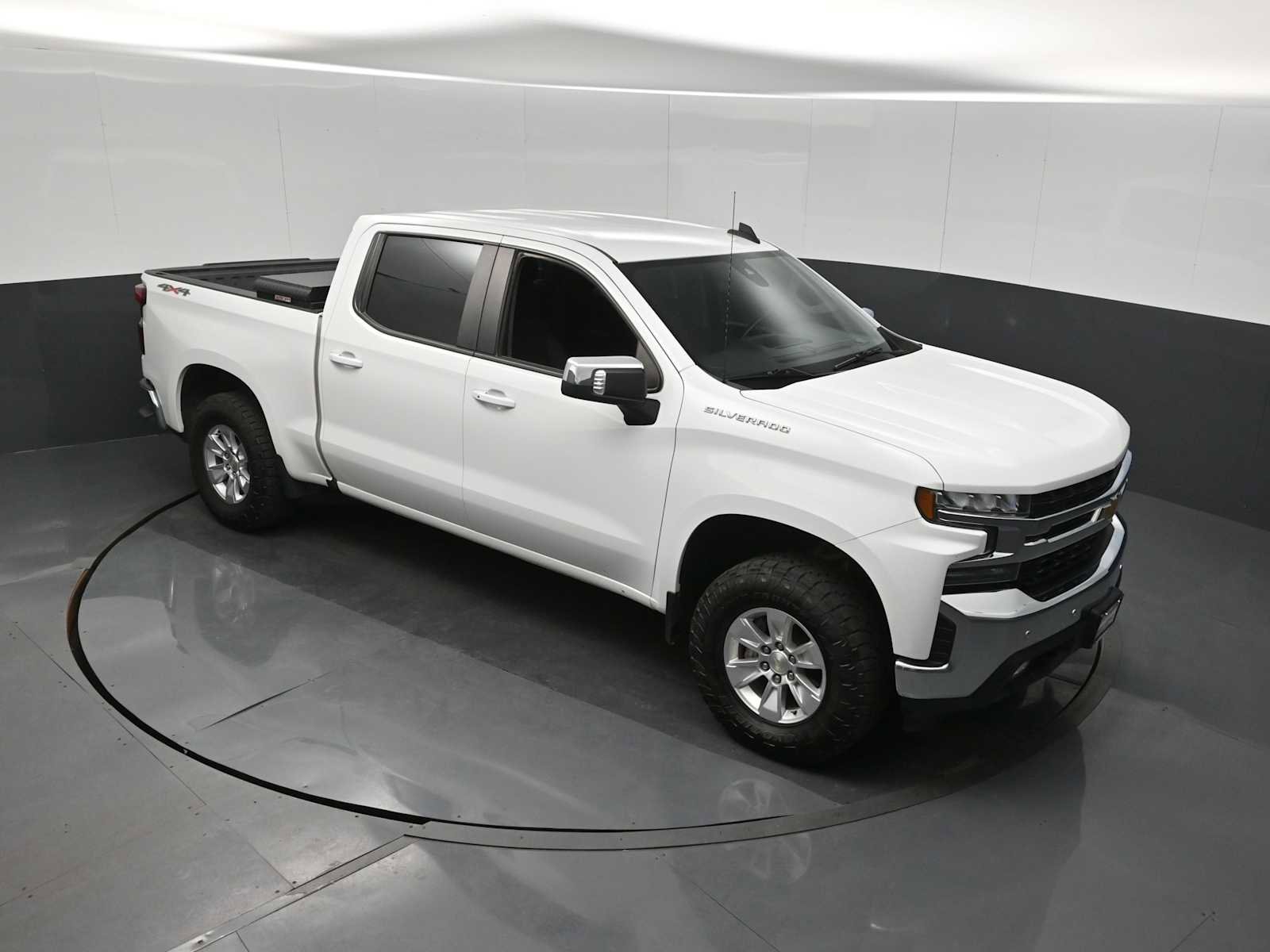 Used 2020 Chevrolet Silverado 1500 LT w/ Convenience Package image 9