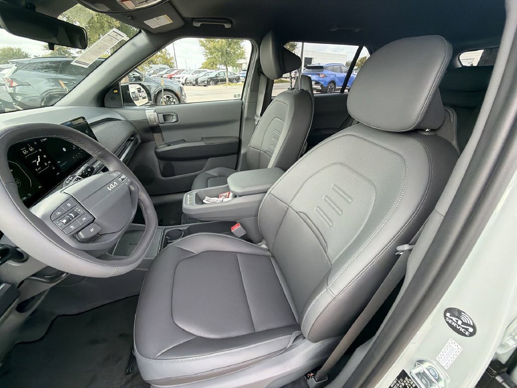 New 2027 Kia EV3 Wind FWD image 14