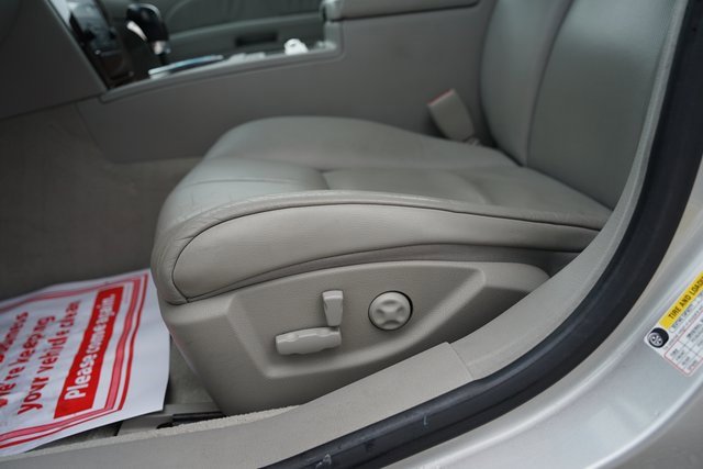 Used 2006 Cadillac STS V6 w/ Preferred Equipment Group image 11