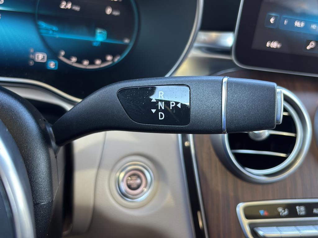 Used 2020 Mercedes-Benz GLC 300 4MATIC image 35