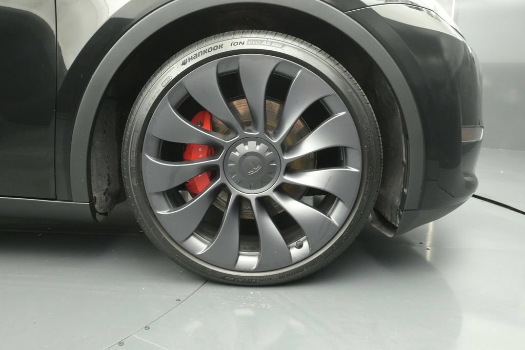 Used 2024 Tesla Model Y Performance AWD/4WD image 15