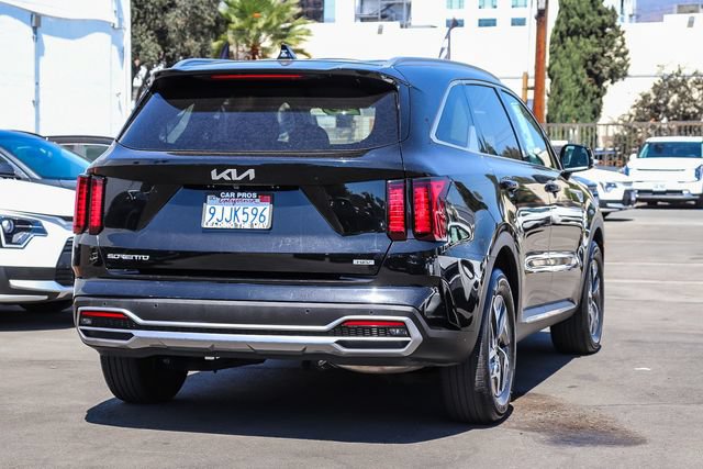Certified 2023 Kia Sorento EX FWD image 10