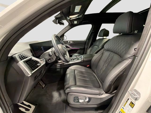 Used 2023 BMW X7 xDrive40i w/ Executive Package image 19