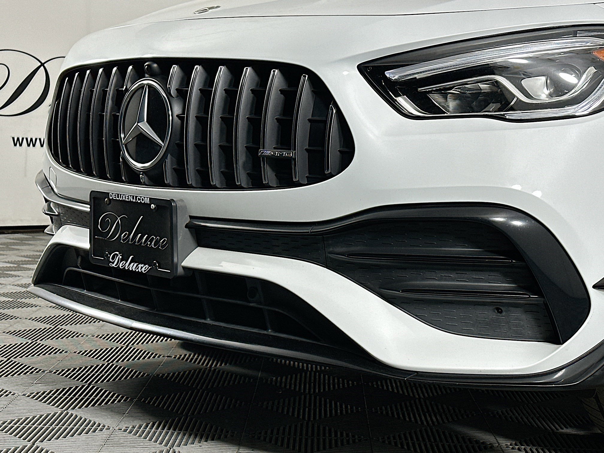 Used 2022 Mercedes-Benz GLA 35 AMG 4MATIC w/ AMG Aerodynamic Package image 35