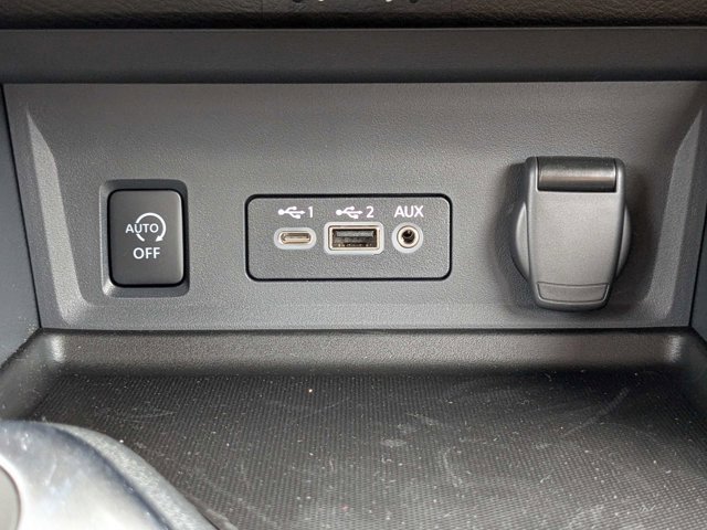 New 2025 Nissan Sentra SV w/ SV Premium Package image 28