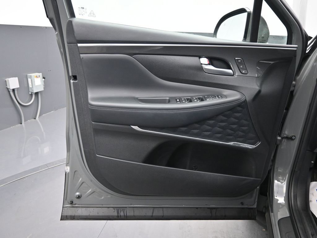 Used 2022 Hyundai Santa Fe Limited image 4