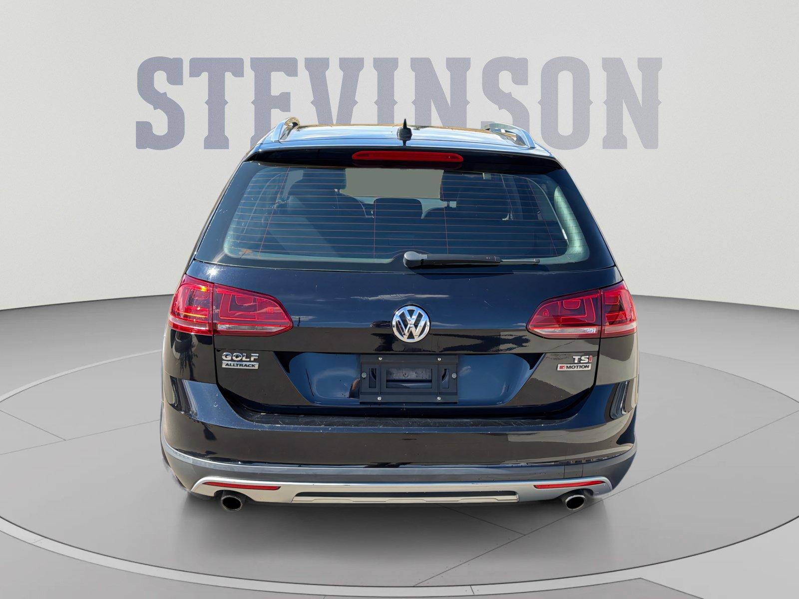 Used 2017 Volkswagen Golf Alltrack S AWD/4WD image 4