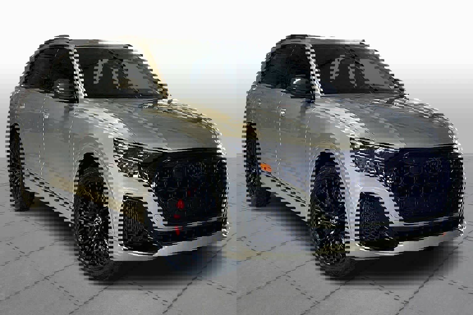 Used 2024 Audi SQ8 Prestige w/ Prestige Package image 2