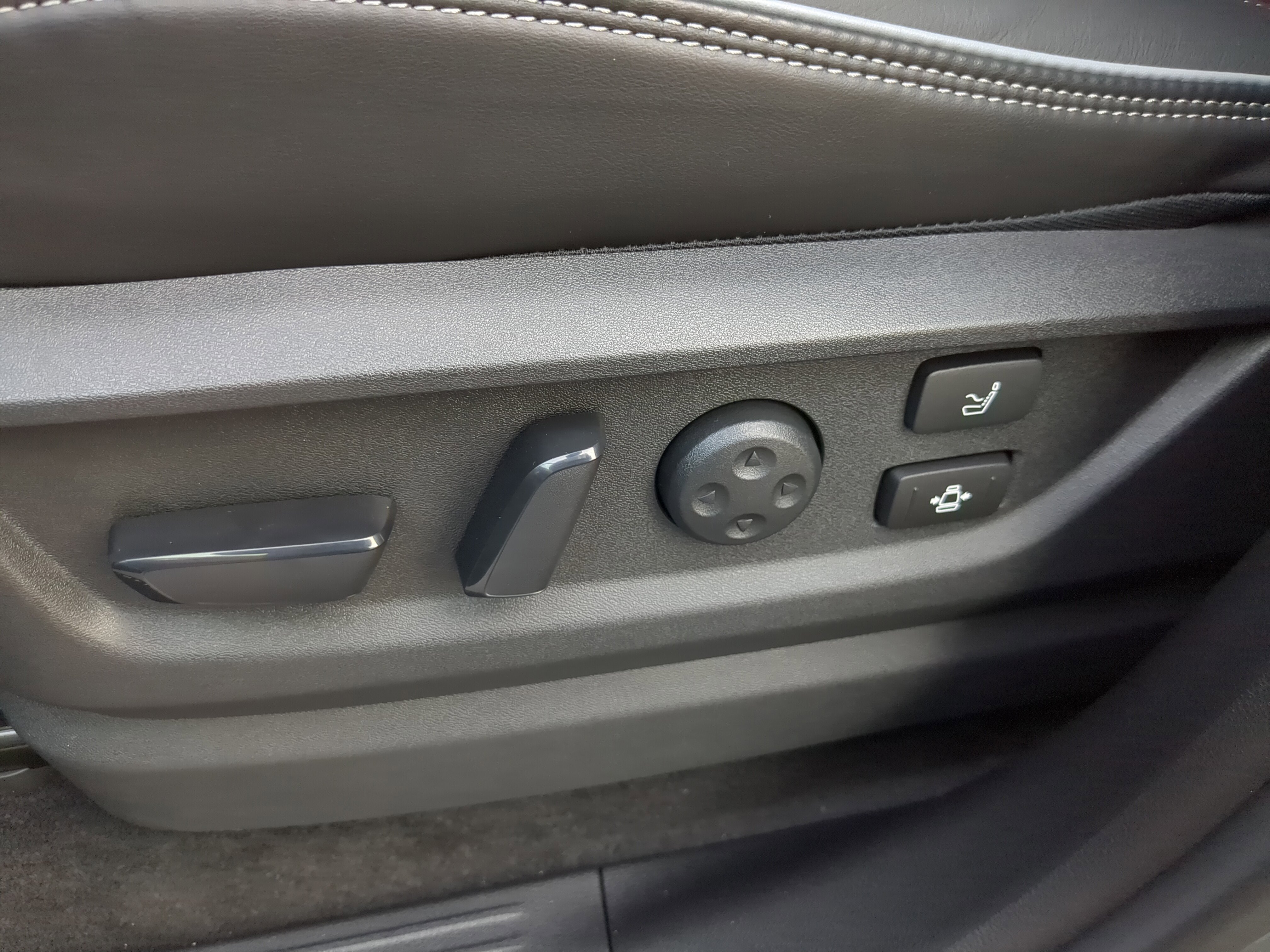 New 2026 INFINITI QX80 Autograph image 21