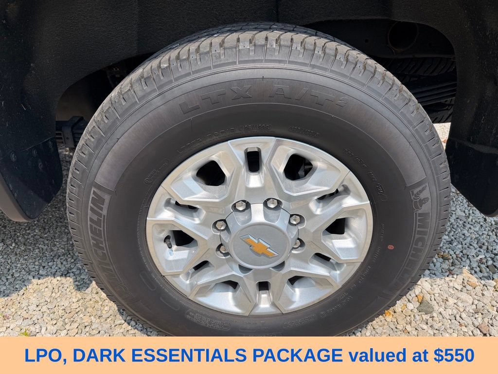 Used 2024 Chevrolet Silverado 2500 LT AWD/4WD image 9