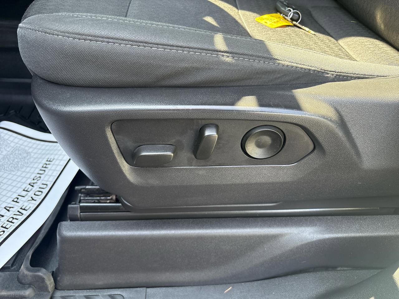 Used 2024 GMC Sierra 3500 Pro w/ Convenience Package image 22