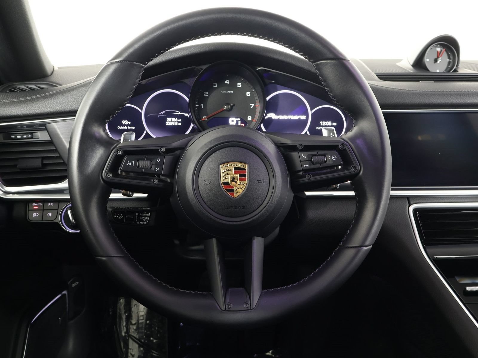 Certified 2023 Porsche Panamera Platinum Edition RWD image 12