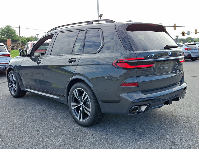 New 2026 BMW X7 xDrive40i w/ M Sport Package image 3