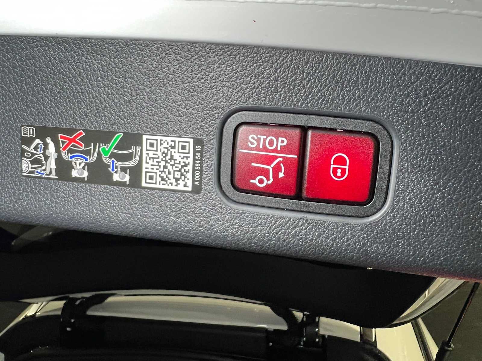 Used 2026 Mercedes-Benz GLC 300 4MATIC image 17