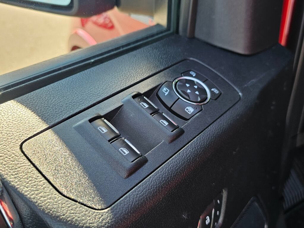Used 2019 Ford F150 Lariat w/ Equipment Group 502A Luxury AWD/4WD image 20