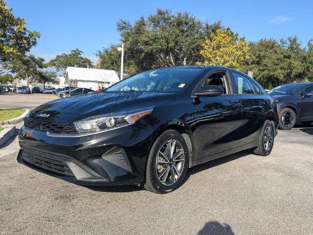 Certified 2024 Kia Forte LXS FWD image 2