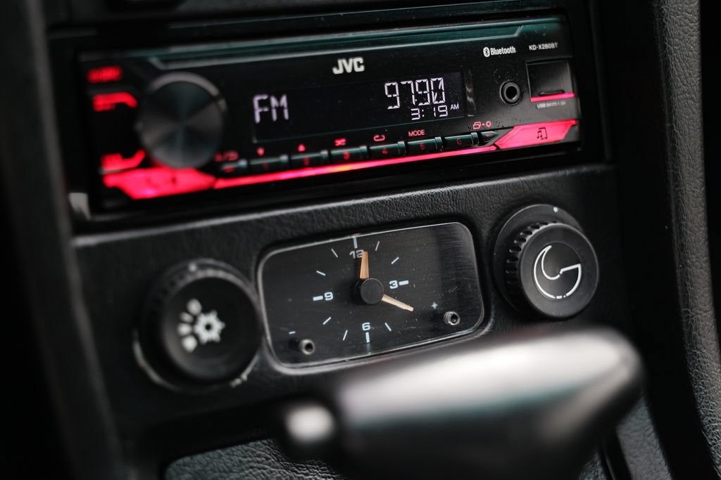 Used 1994 Porsche 928 GTS RWD image 38