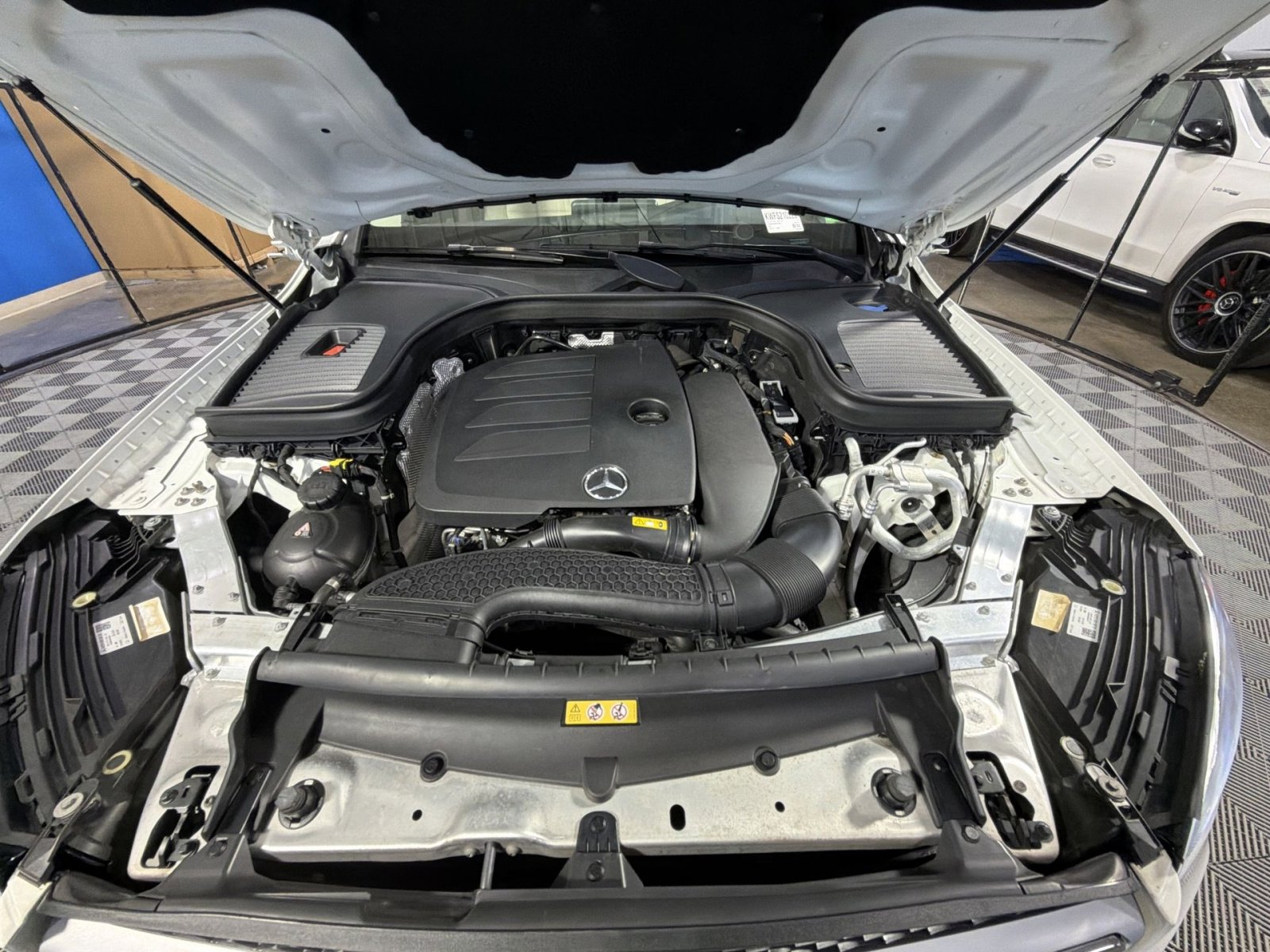 Used 2021 Mercedes-Benz GLC 300 4MATIC image 32