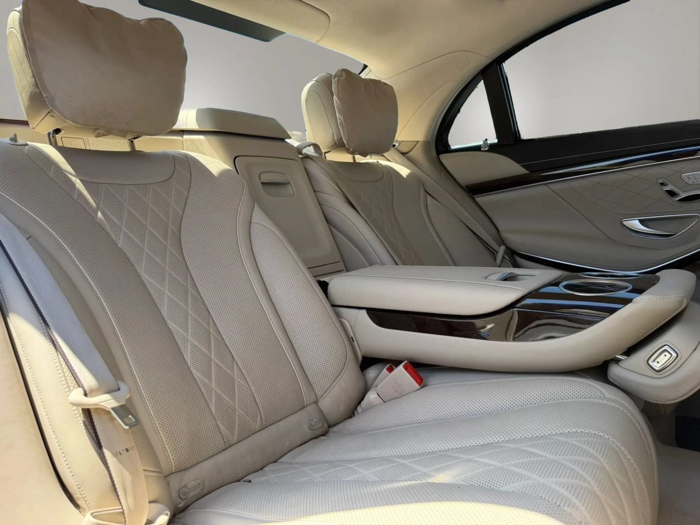 Used 2019 Mercedes-Benz S 560 Sedan image 17