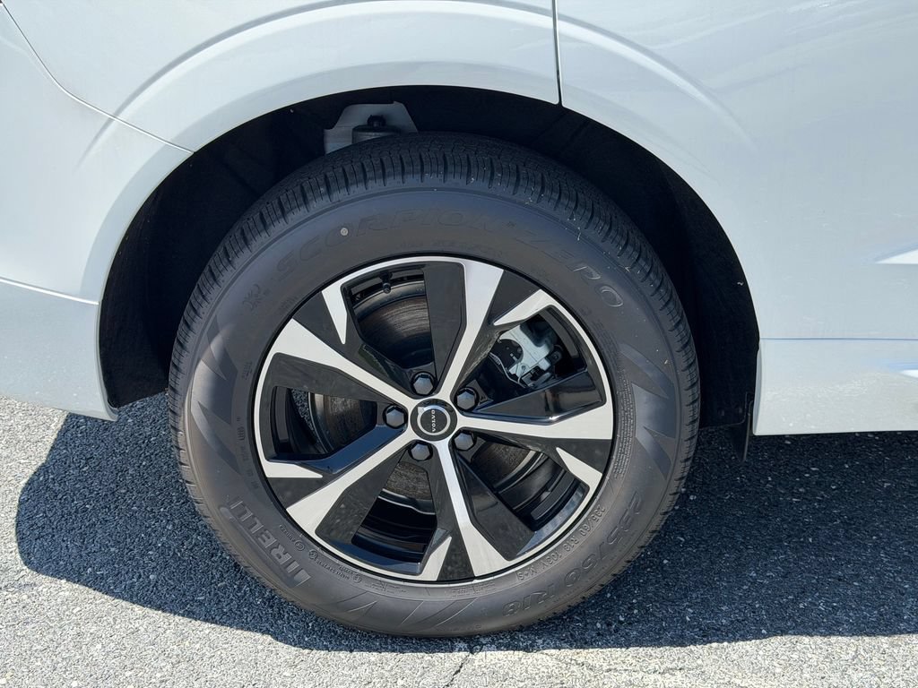 New 2026 Volvo XC60 T8 Core w/ Climate Package AWD/4WD image 6