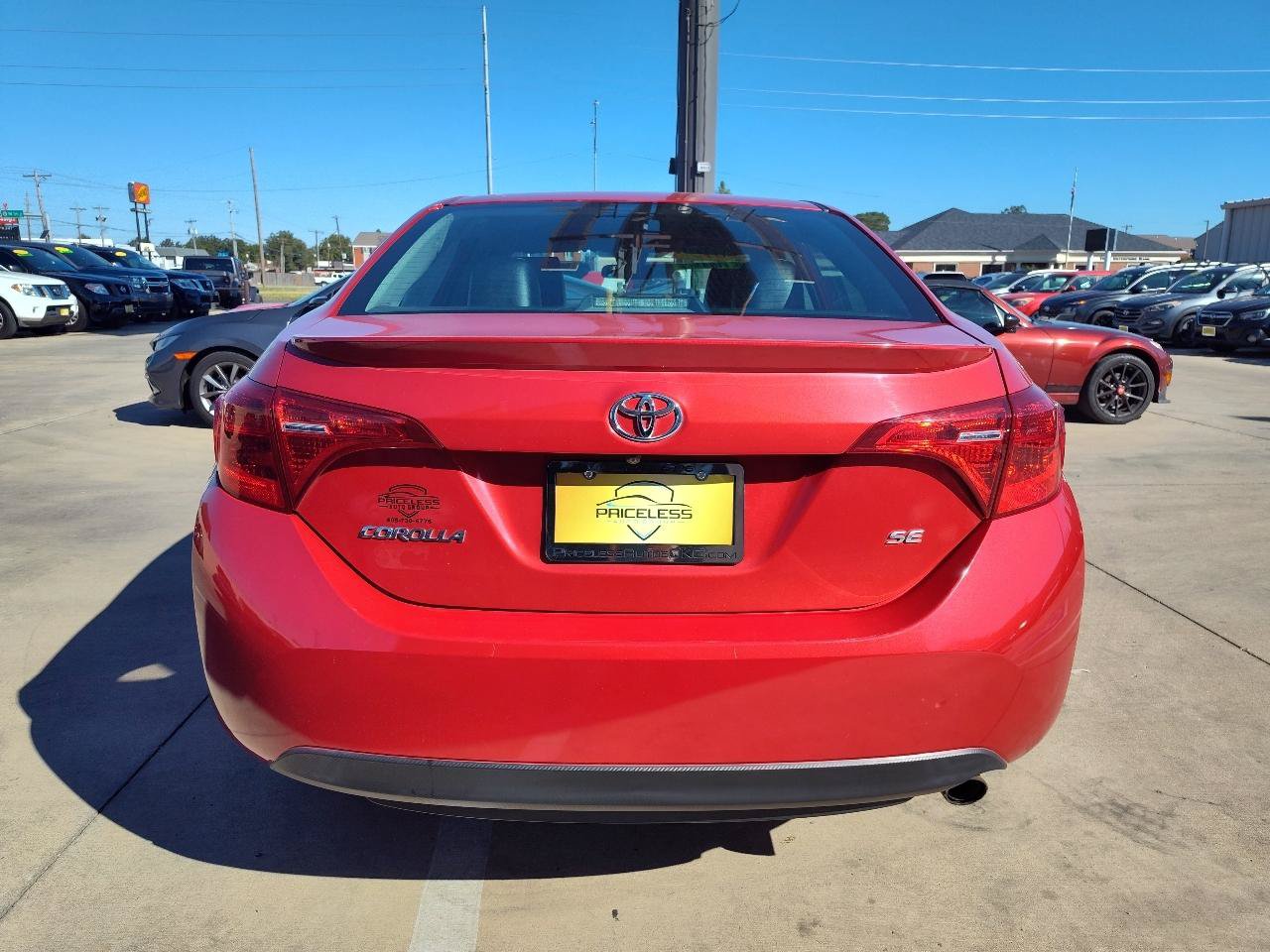 Used 2017 Toyota Corolla SE FWD image 5