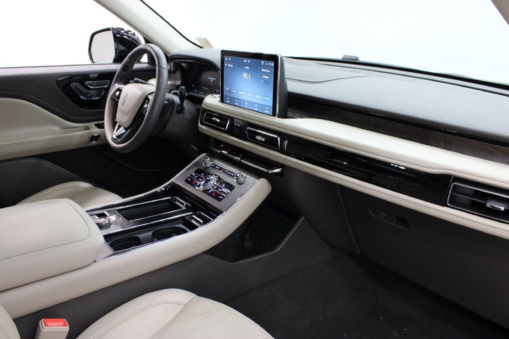 Used 2023 Lincoln Aviator Reserve w/ Elements Package Plus RWD image 28