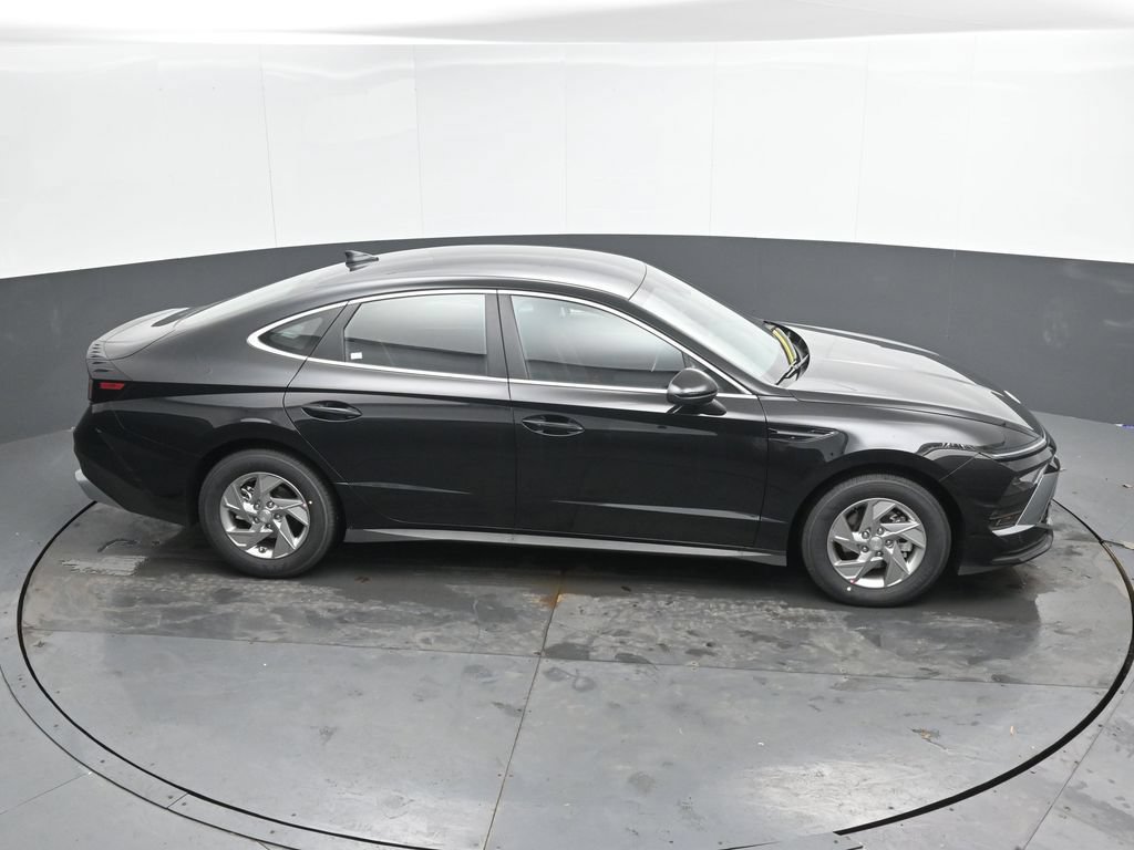 New 2026 Hyundai Sonata SE FWD image 13