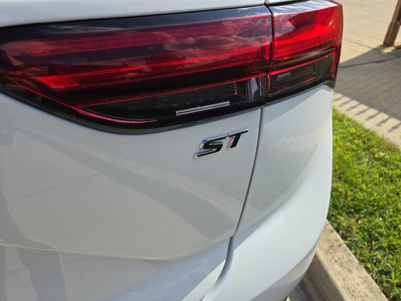 Used 2023 Buick Envision Preferred image 60